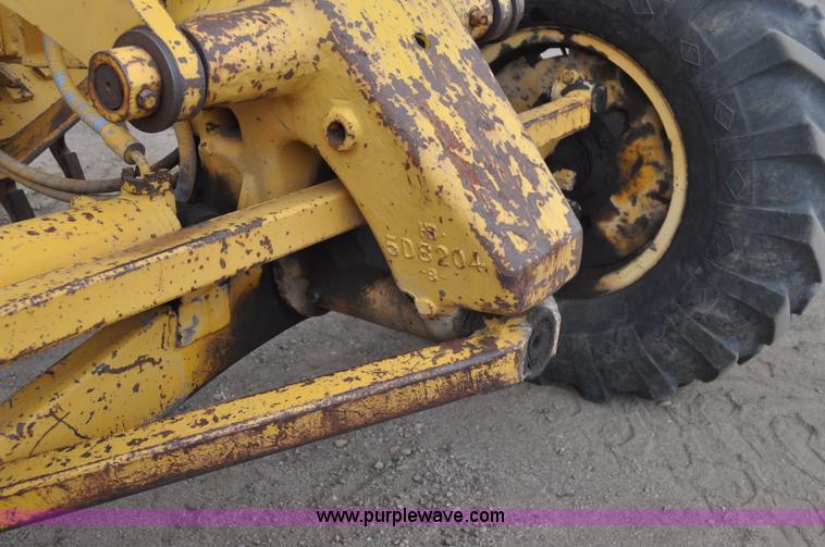 image for item A5969 1973 Caterpillar 12F motor grader