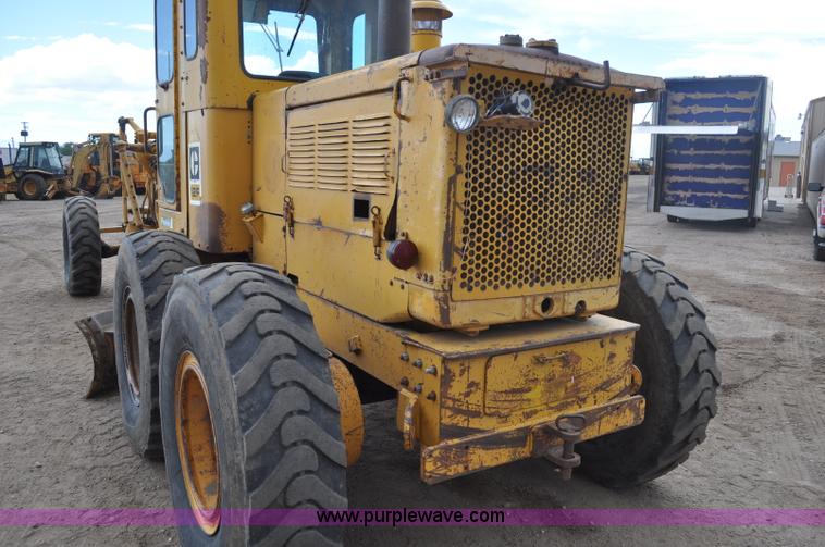 image for item A5969 1973 Caterpillar 12F motor grader