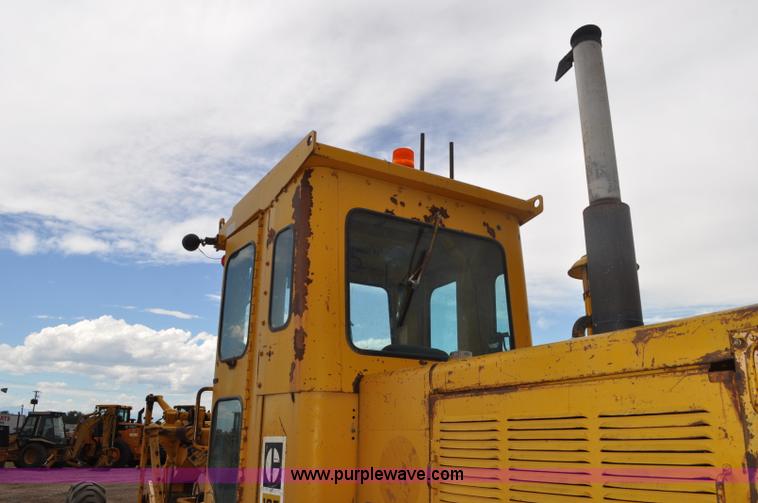 image for item A5969 1973 Caterpillar 12F motor grader