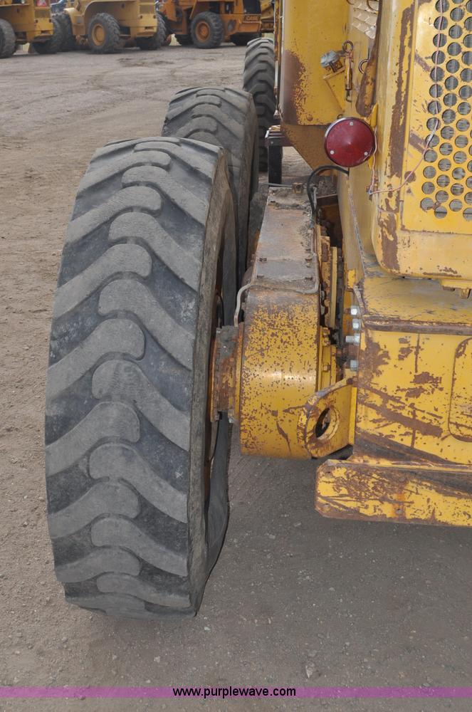 image for item A5969 1973 Caterpillar 12F motor grader