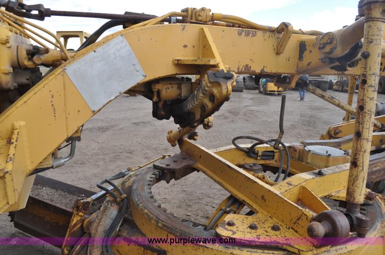 image for item A5969 1973 Caterpillar 12F motor grader