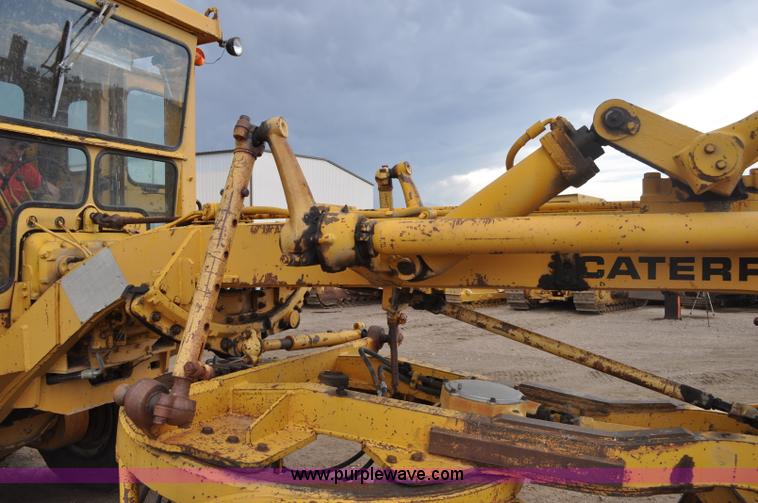 image for item A5969 1973 Caterpillar 12F motor grader
