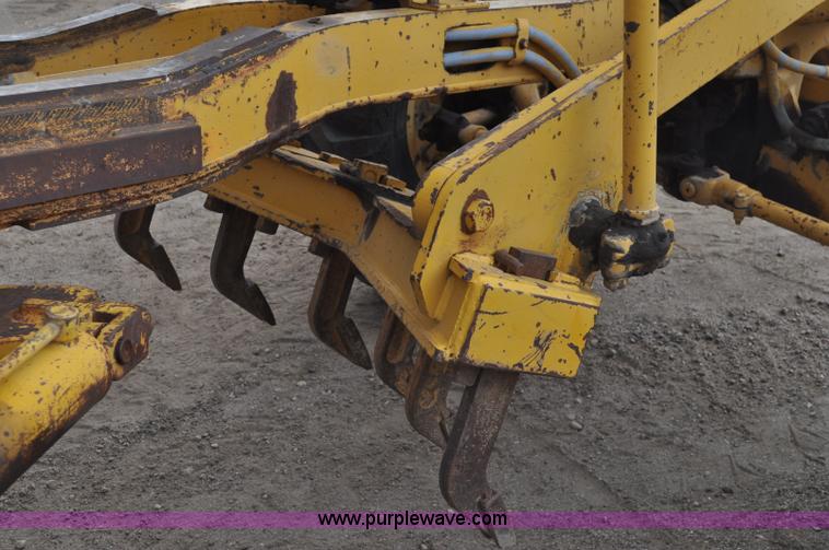 image for item A5969 1973 Caterpillar 12F motor grader