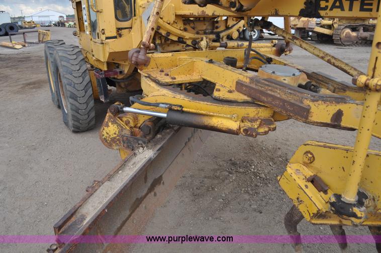 image for item A5969 1973 Caterpillar 12F motor grader
