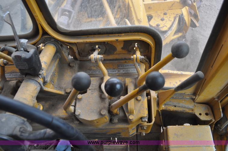 image for item A5969 1973 Caterpillar 12F motor grader