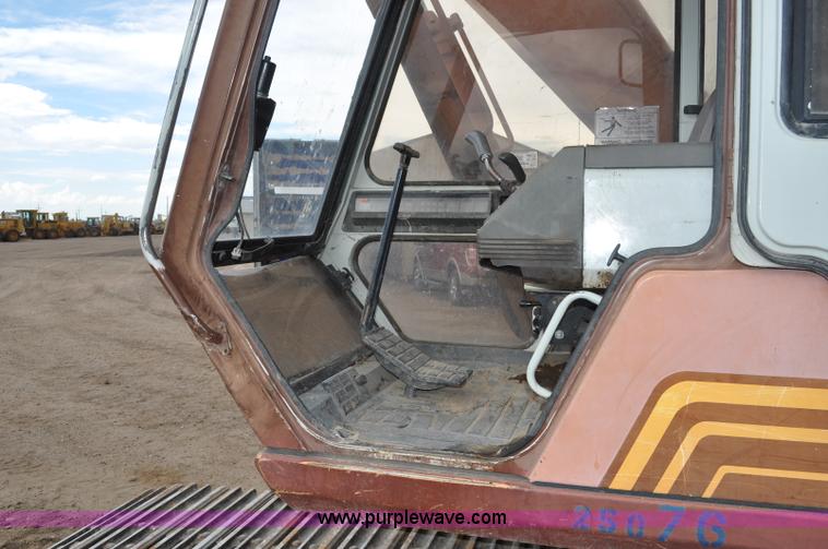 image for item A5970 1994 Case 9030 excavator