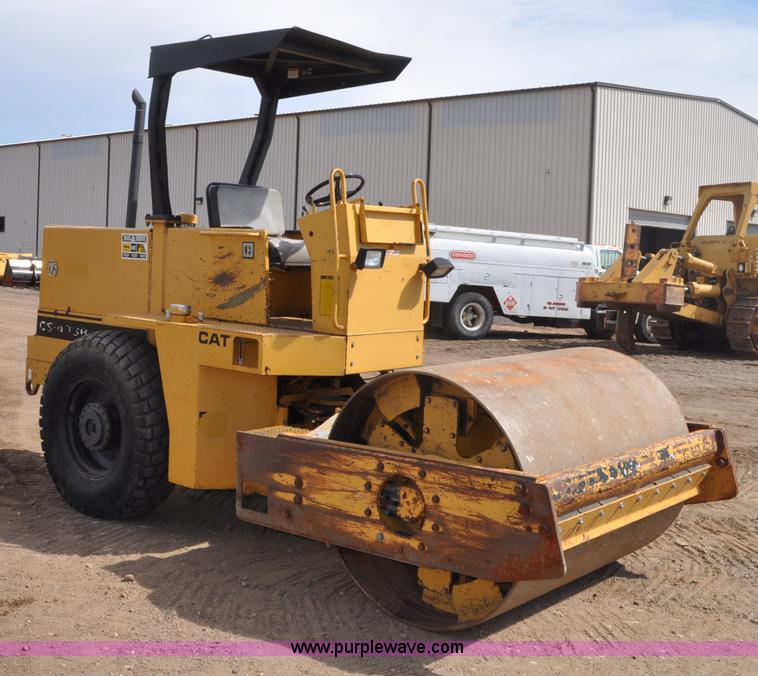 image for item A5972 1990 Caterpillar 433B vibratory roller