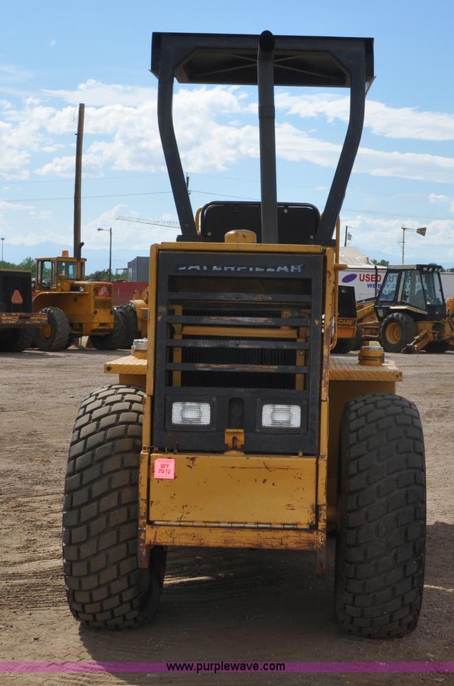 image for item A5972 1990 Caterpillar 433B vibratory roller