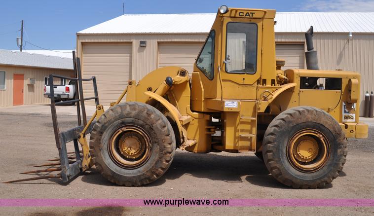 image for item A5974 1973 Caterpillar 950 wheel loader