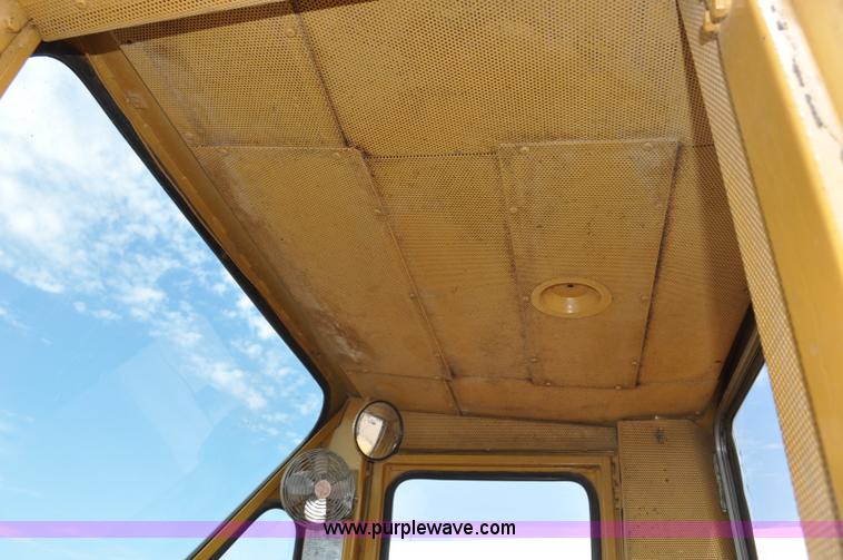 image for item A5974 1973 Caterpillar 950 wheel loader