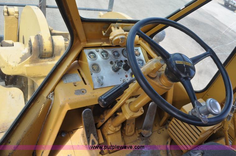 image for item A5974 1973 Caterpillar 950 wheel loader