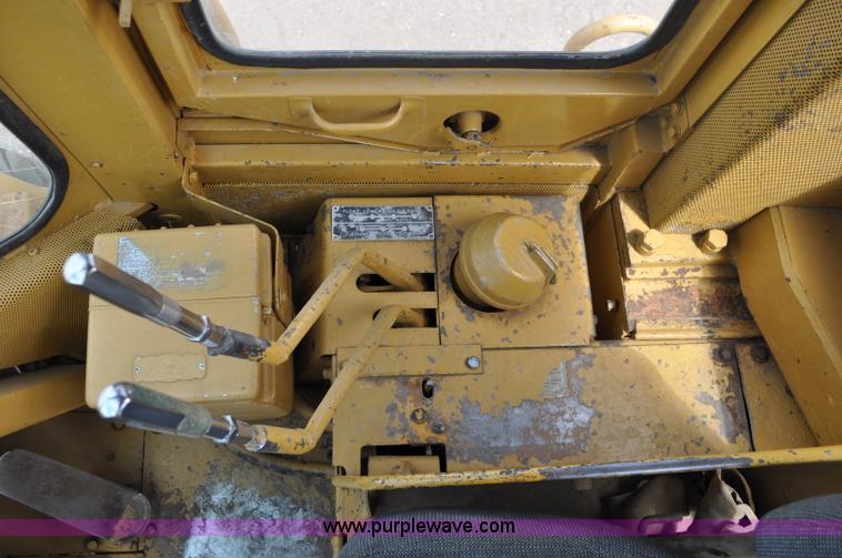 image for item A5974 1973 Caterpillar 950 wheel loader
