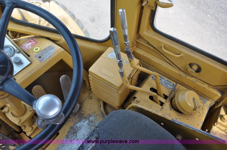 image for item A5974 1973 Caterpillar 950 wheel loader