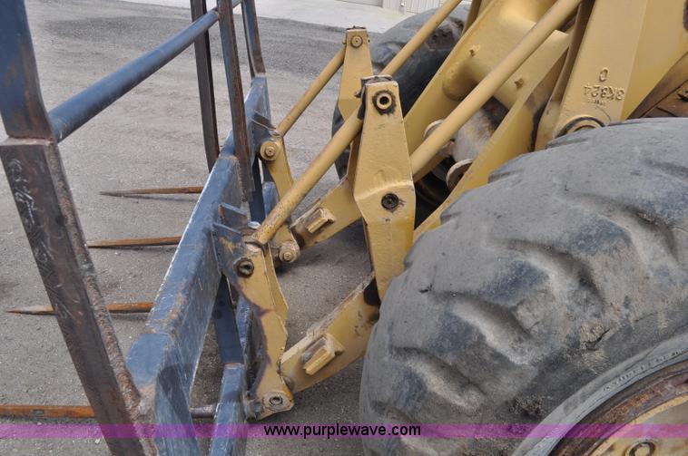 image for item A5974 1973 Caterpillar 950 wheel loader