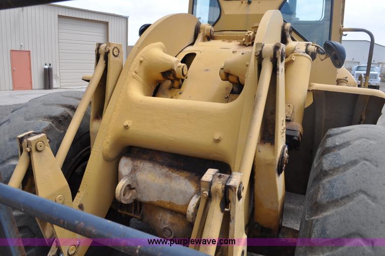 image for item A5974 1973 Caterpillar 950 wheel loader
