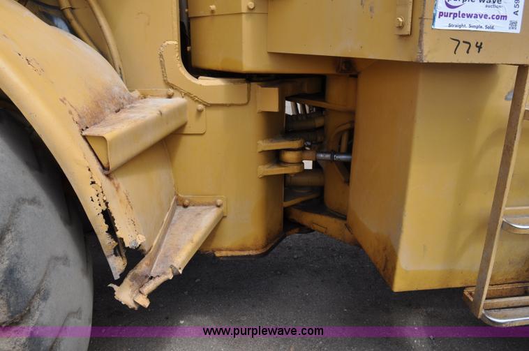 image for item A5974 1973 Caterpillar 950 wheel loader