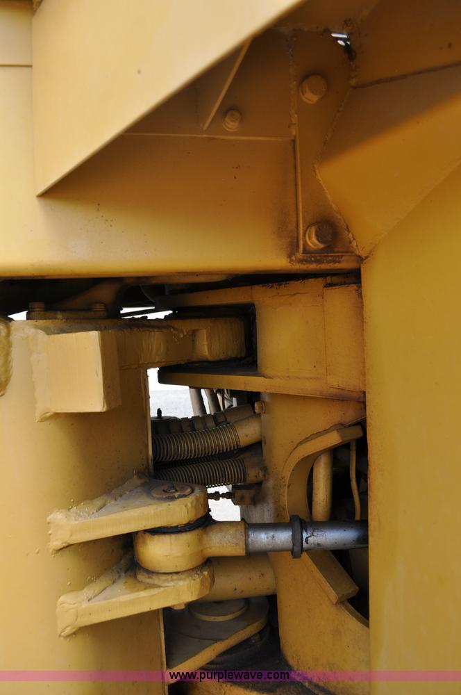 image for item A5974 1973 Caterpillar 950 wheel loader