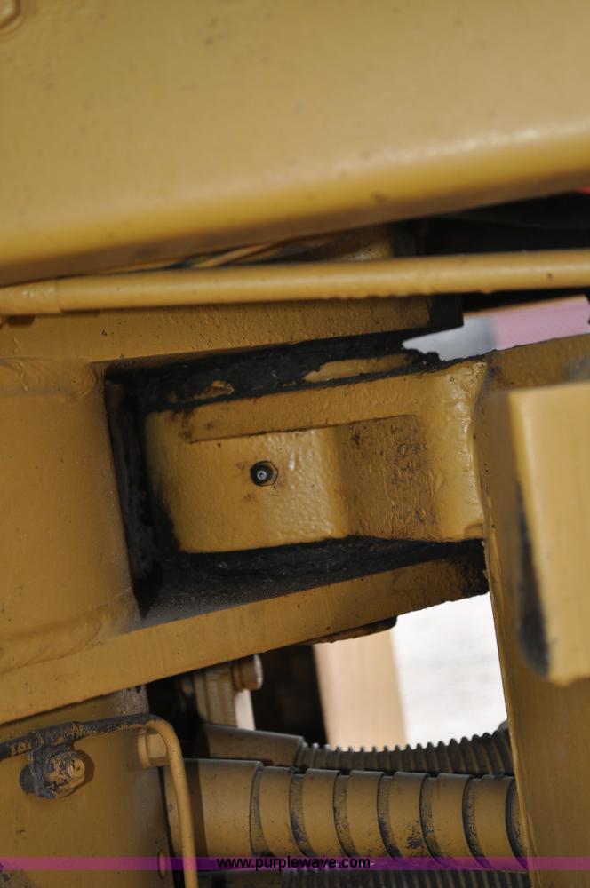 image for item A5974 1973 Caterpillar 950 wheel loader