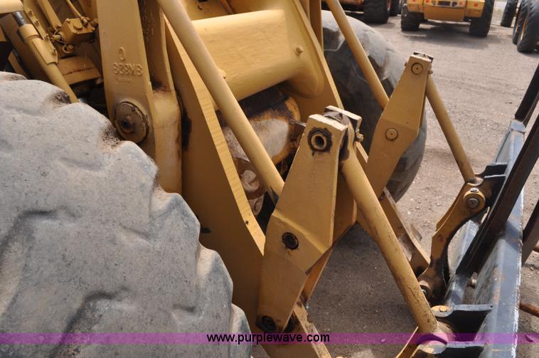 image for item A5974 1973 Caterpillar 950 wheel loader