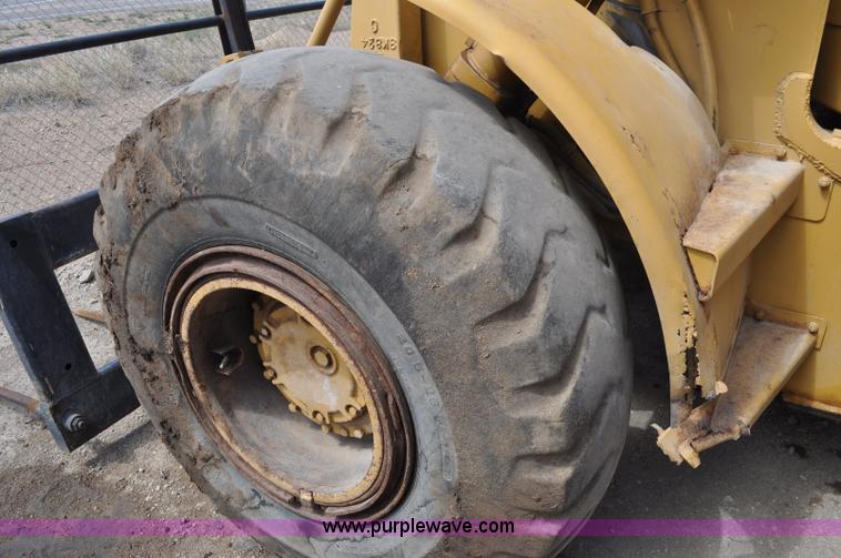 image for item A5974 1973 Caterpillar 950 wheel loader