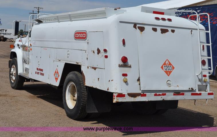 image for item A5975 1986 GMC 7000 fuel truck