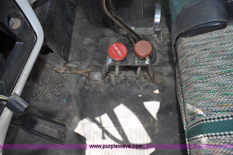 image for item A5975 1986 GMC 7000 fuel truck