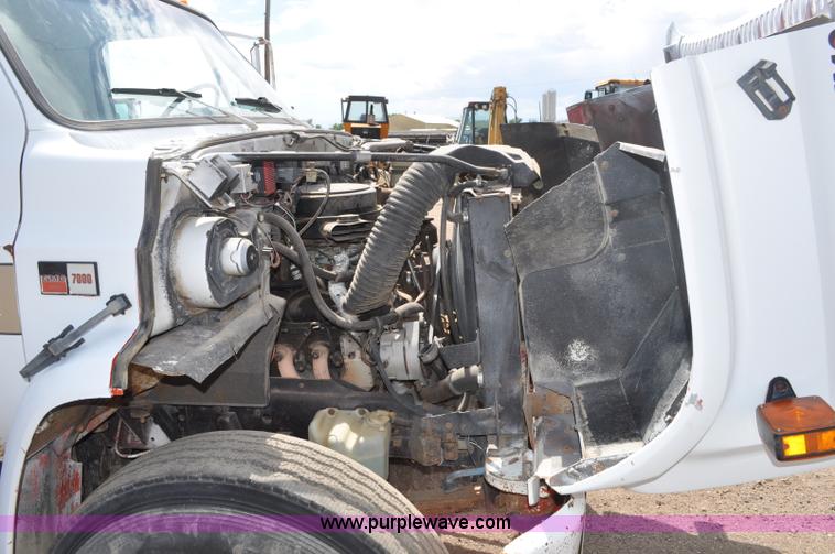 image for item A5975 1986 GMC 7000 fuel truck