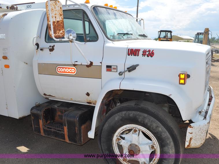 image for item A5975 1986 GMC 7000 fuel truck
