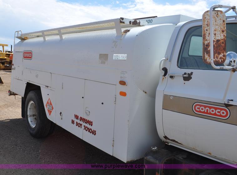 image for item A5975 1986 GMC 7000 fuel truck