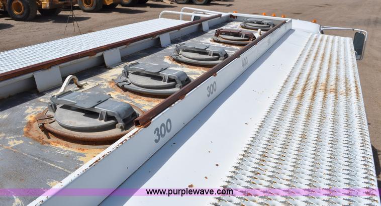 image for item A5975 1986 GMC 7000 fuel truck