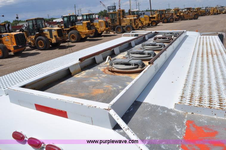 image for item A5975 1986 GMC 7000 fuel truck