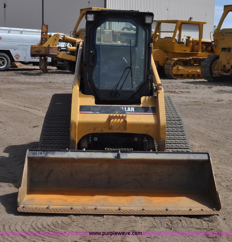 image for item A5976 2005 Caterpillar 267B track skid steer
