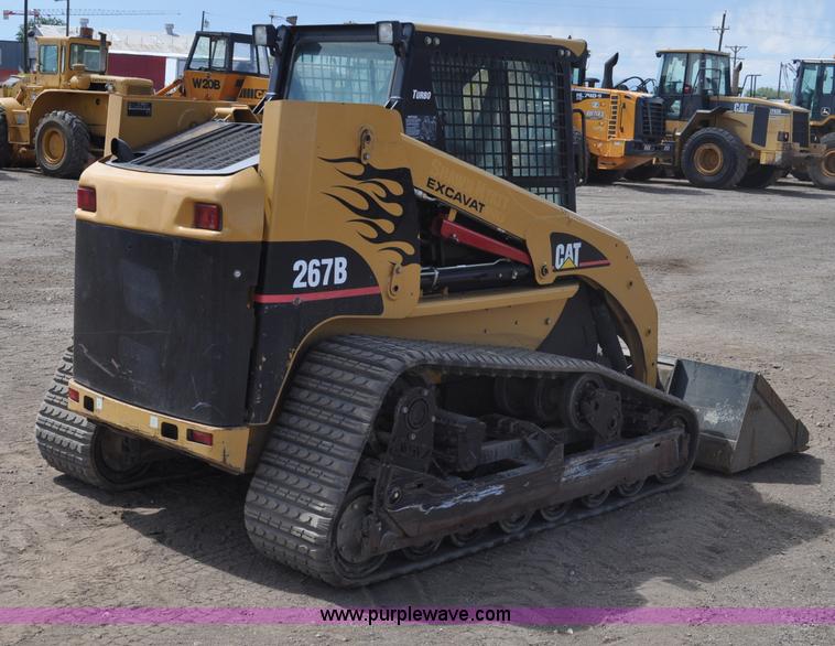 image for item A5976 2005 Caterpillar 267B track skid steer