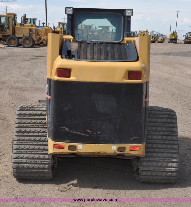 image for item A5976 2005 Caterpillar 267B track skid steer