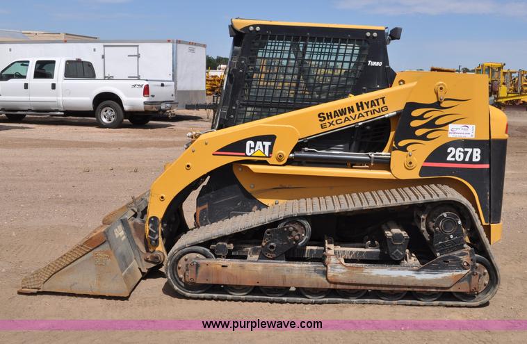 image for item A5976 2005 Caterpillar 267B track skid steer