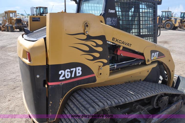image for item A5976 2005 Caterpillar 267B track skid steer