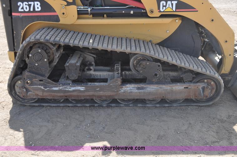 image for item A5976 2005 Caterpillar 267B track skid steer