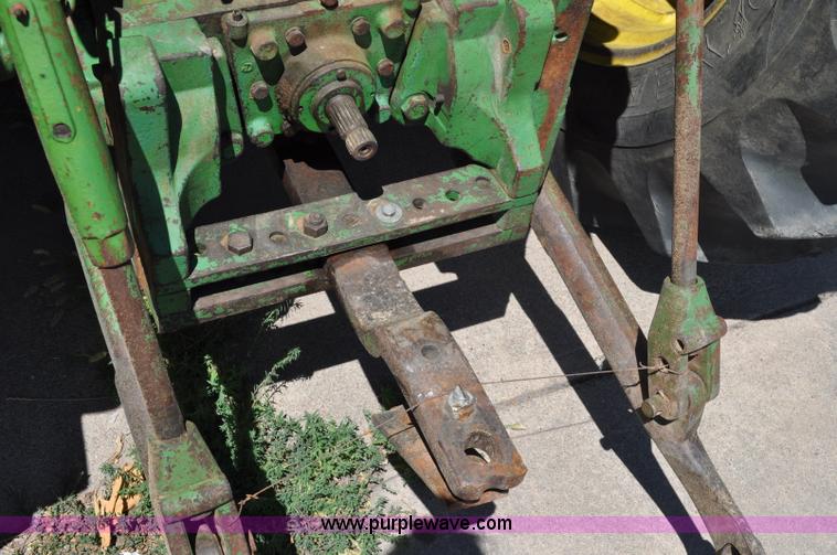 image for item A5960 1972 John Deere 4620 tractor