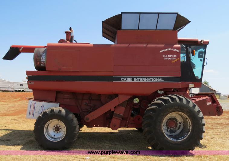 image for item B2462 1993 Case IH 1688 combine