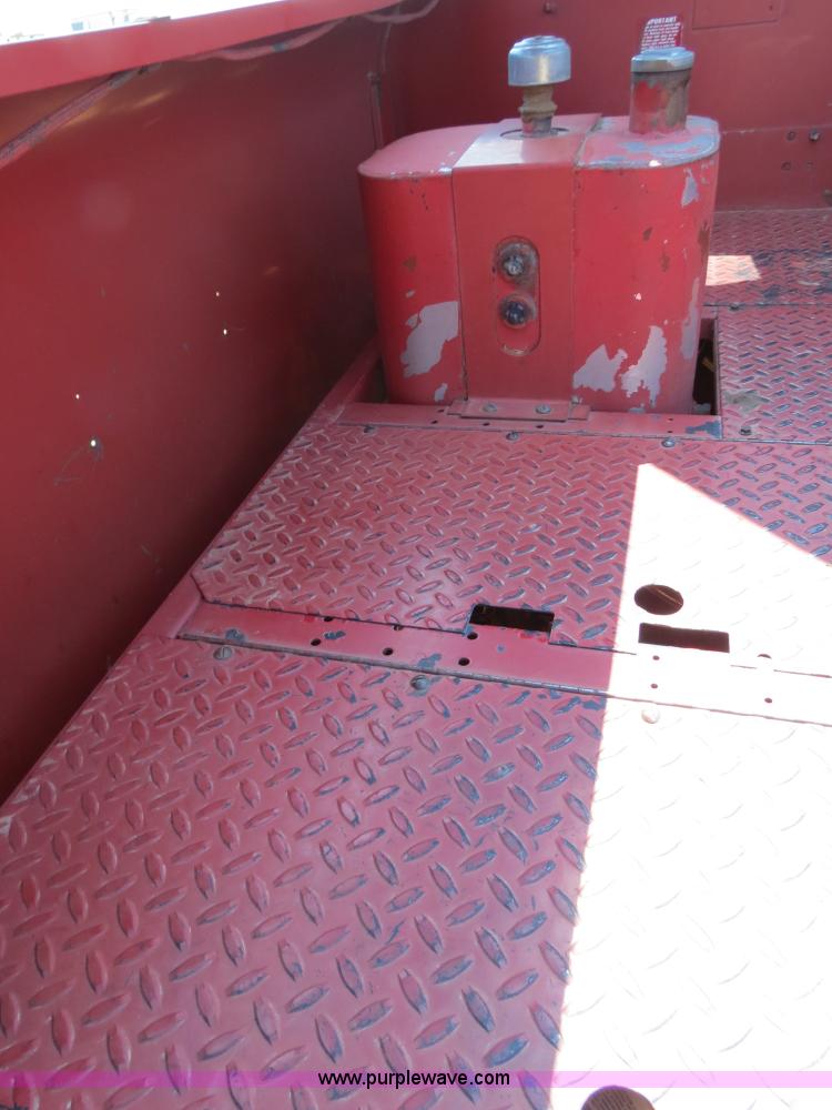 image for item B2462 1993 Case IH 1688 combine