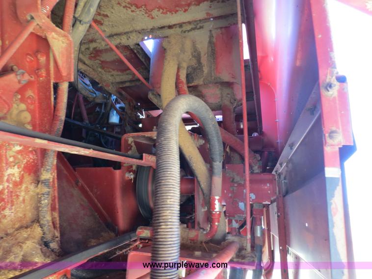 image for item B2462 1993 Case IH 1688 combine