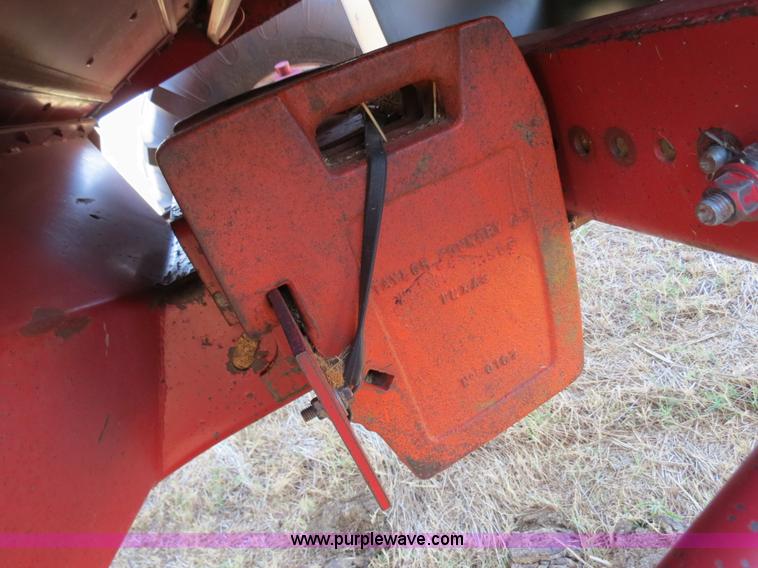 image for item B2462 1993 Case IH 1688 combine