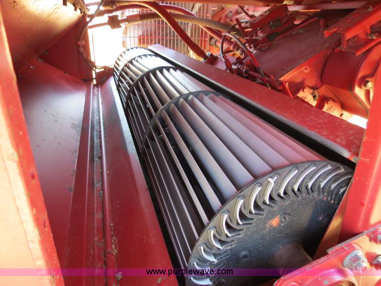 image for item B2462 1993 Case IH 1688 combine