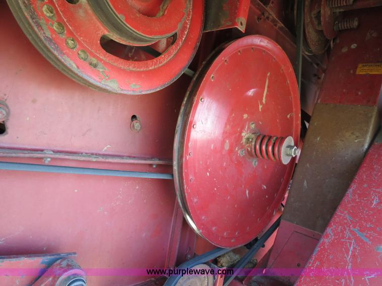 image for item B2462 1993 Case IH 1688 combine