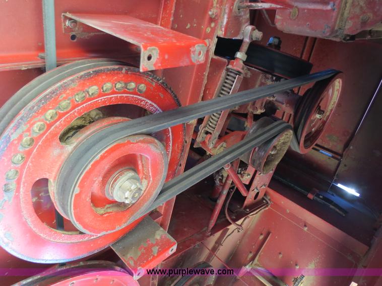 image for item B2462 1993 Case IH 1688 combine