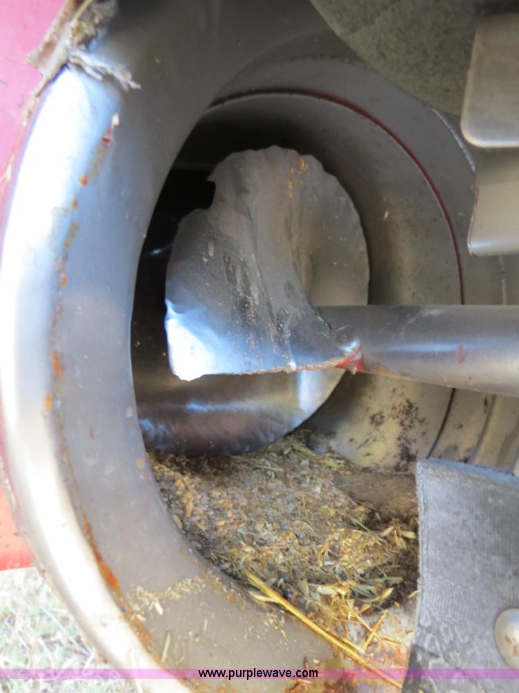 image for item B2462 1993 Case IH 1688 combine