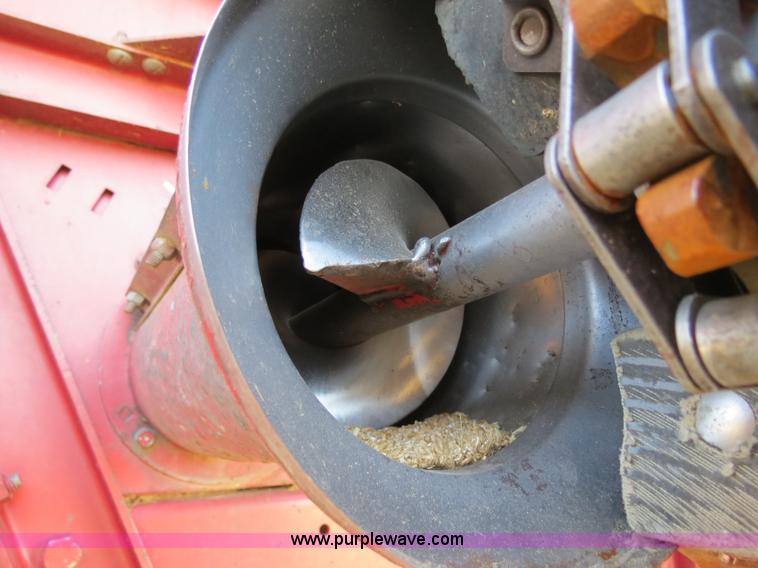 image for item B2462 1993 Case IH 1688 combine