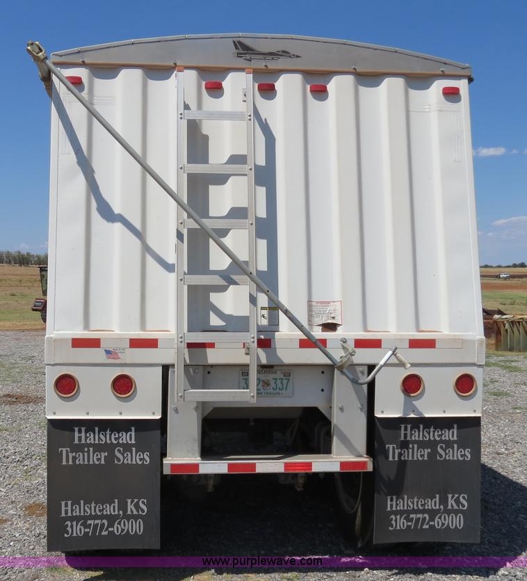 image for item B2463 2007 Jet double hopper grain trailer