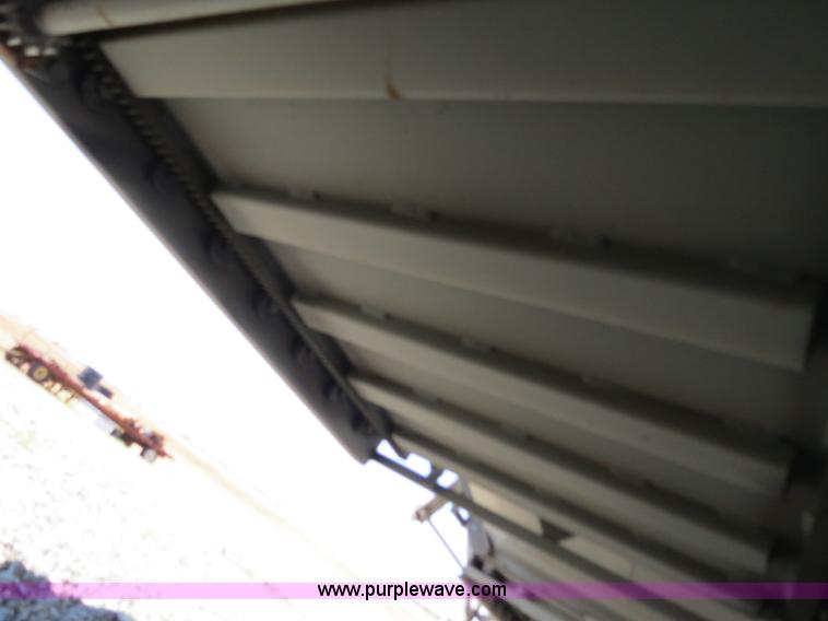 image for item B2463 2007 Jet double hopper grain trailer