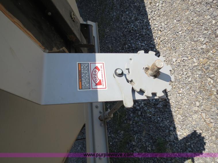 image for item B2463 2007 Jet double hopper grain trailer